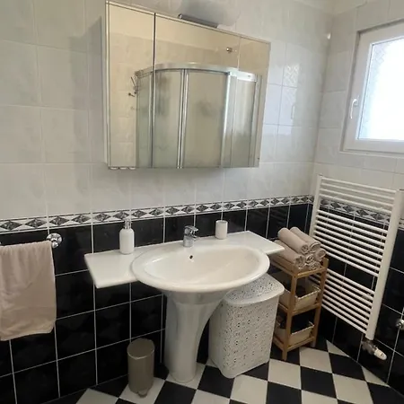 公寓 Greta's Self-check In *