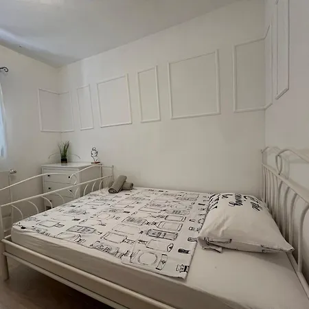 Apartamento Greta's Self-check In Zadar